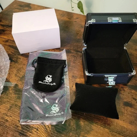 Ross Simon's jewelry box NIB - Picture 1 of 5